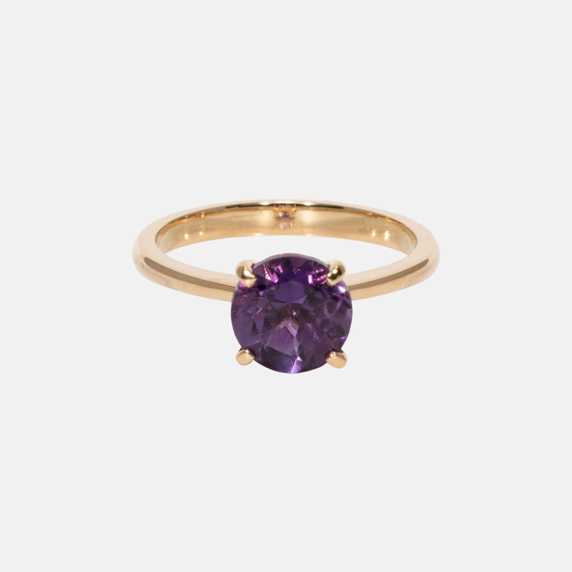 Amethyst Solitair Ring 18k, Objet Dore