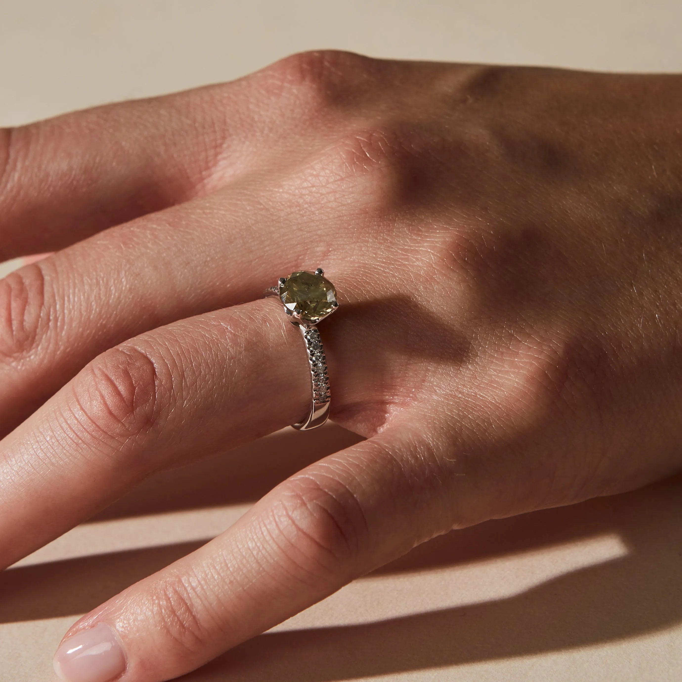 Groengele Briljant Geslepen Diamanten Pave Ring 14 karaat goud, Objet Dore