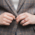 Robijn en diamant trilogie ring in 18 karaat goud