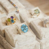 Fantasy Cut Swiss Blue Topaas ring - 14k geelgoud