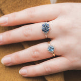 Lyla - Vintage Saffier & Diamant Cluster Ring 9k witgoud
