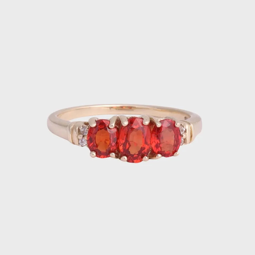 Rylie - Vintage Oranje Saffier & Diamant Trilogie ring 9k goud, Objet Dore