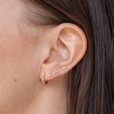 Fancy Baguette Diamant Huggie 14k geelgoud